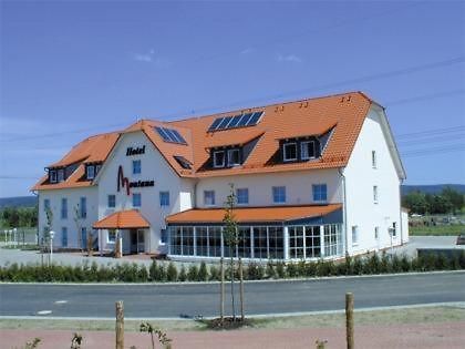 Hotel Montana Lauenau ภายนอก รูปภาพ
