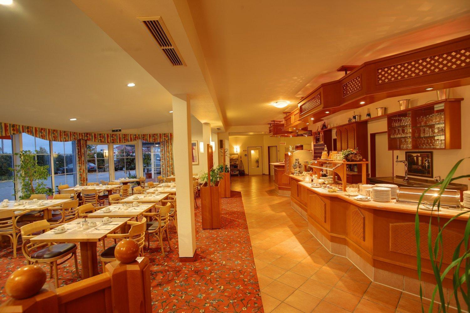 Hotel Montana Lauenau ภายนอก รูปภาพ